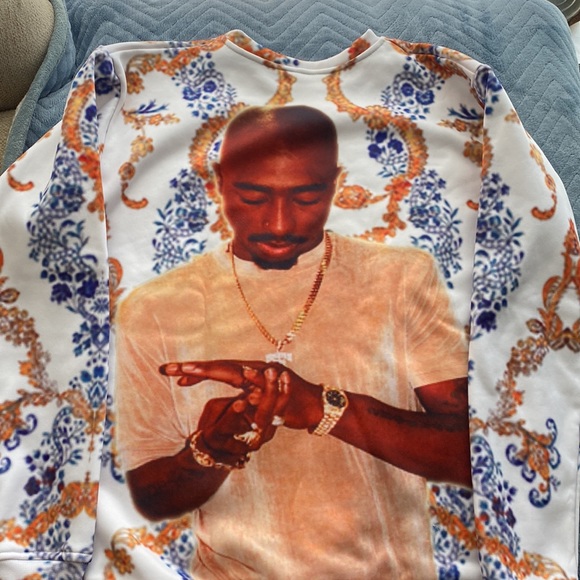 A previously loved women top nice and classic, long sleeves and warm - Picture 4 of 5